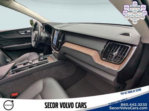 Certified 2023 Volvo XC60 B5 Plus w/ Climate Package AWD/4WD image 23