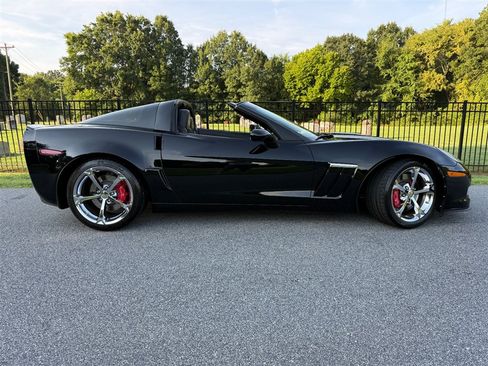 Used 2013 Chevrolet Corvette Grand Sport w/ 2LT Preferred Equipment Group RWD image 40
