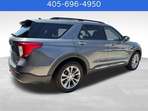 Used 2022 Ford Explorer XLT w/ Equipment Group 202A AWD/4WD image 6