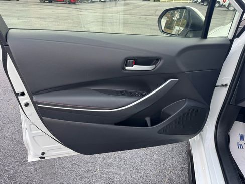 Used 2024 Toyota Corolla SE image 11