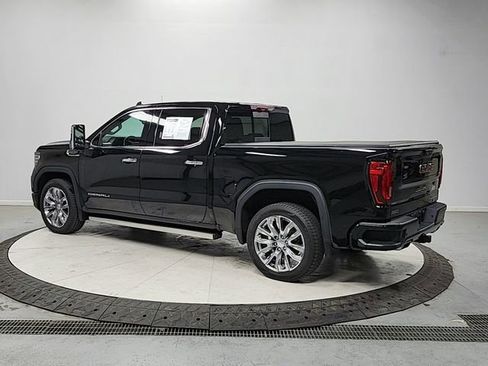 Used 2024 GMC Sierra 1500 Denali w/ Denali Reserve Package AWD/4WD image 5