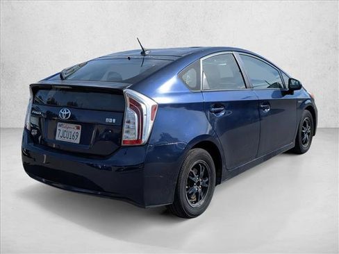 Used 2015 Toyota Prius Three image 5