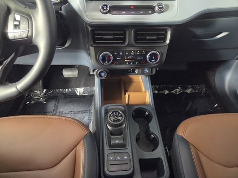 Used 2024 Ford Maverick Lariat FWD image 14