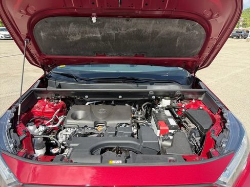 Certified 2024 Toyota RAV4 XLE FWD image 20