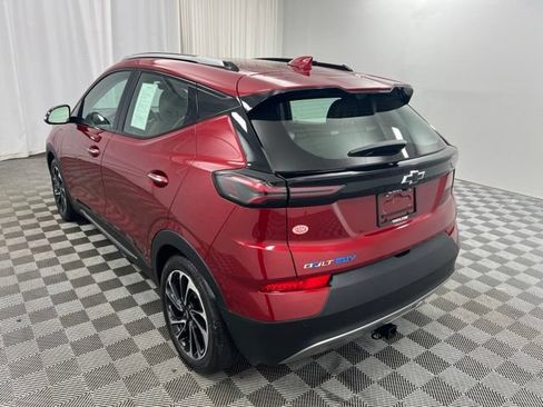 Used 2023 Chevrolet Bolt EUV Premier w/ Sun & Sound Package FWD image 6