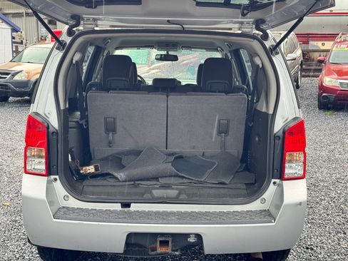 Used 2012 Nissan Pathfinder SV AWD/4WD image 8