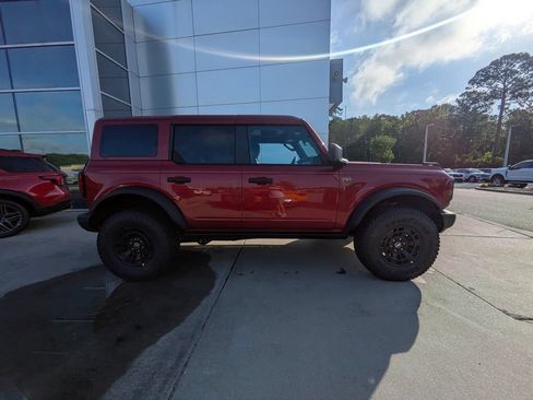New 2026 Ford Bronco Badlands AWD/4WD image 3