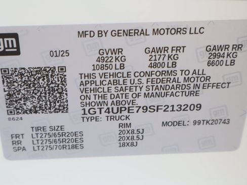 Certified 2025 GMC Sierra 2500 AT4 w/ AT4 Premium Plus Package AWD/4WD image 36