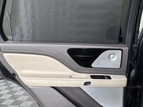 Used 2021 Lincoln Aviator Reserve w/ Equipment Group 201A image 22