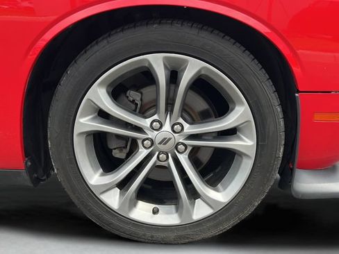 Used 2020 Dodge Challenger R/T RWD image 23