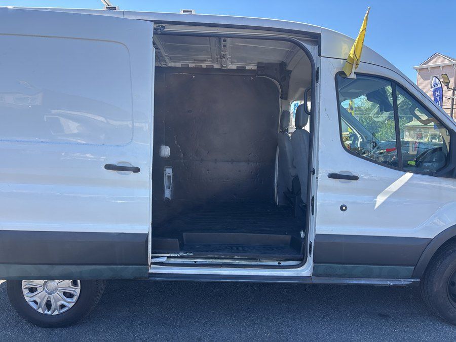 Used 2016 Ford Transit 250 130 Medium Roof w/ Exterior Upgrade Package RWD image 6
