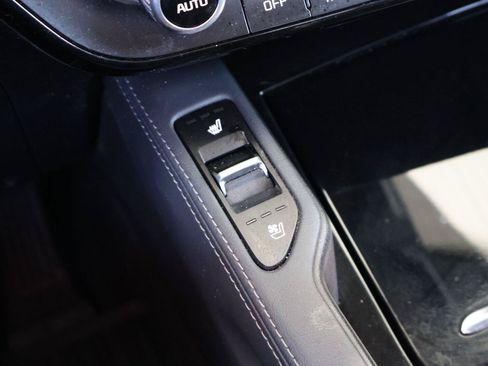 Used 2023 Kia Telluride EX w/ EX Captain's Chair Package FWD image 32