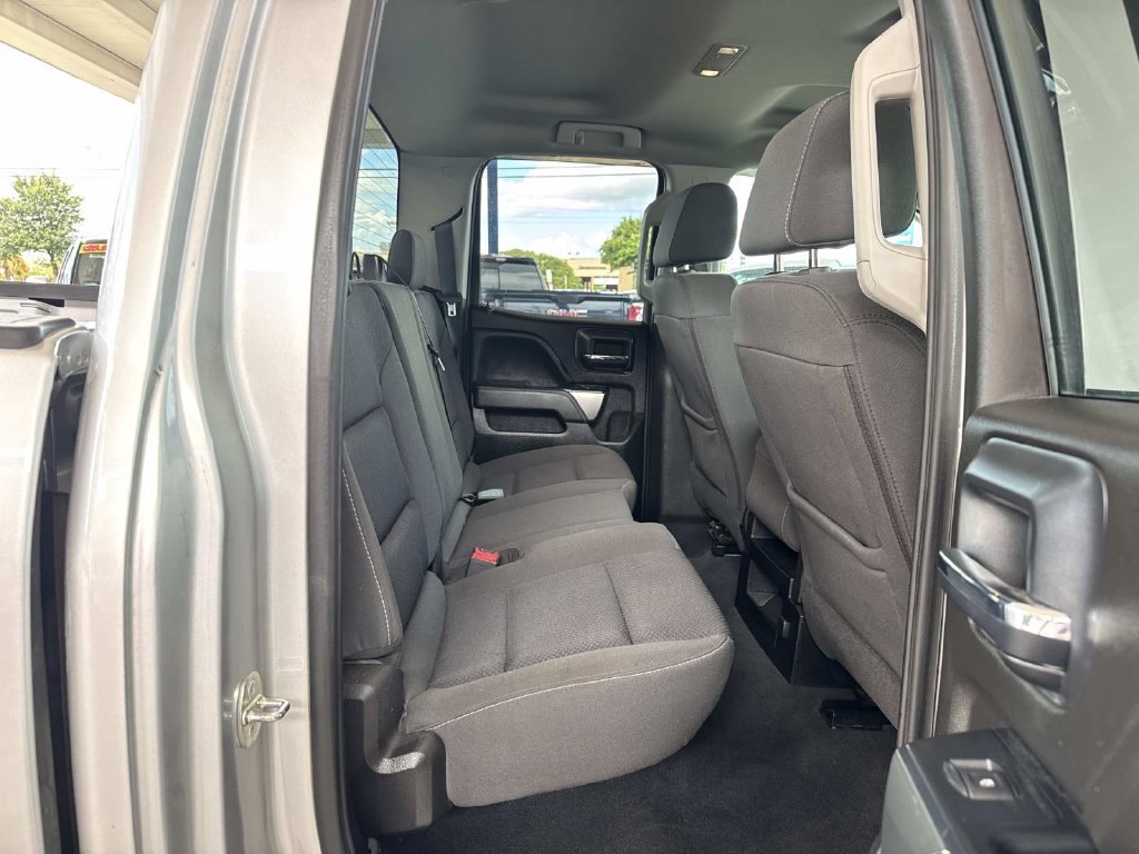 Used 2019 Chevrolet Silverado 1500 LT w/ Texas Edition AWD/4WD image 11