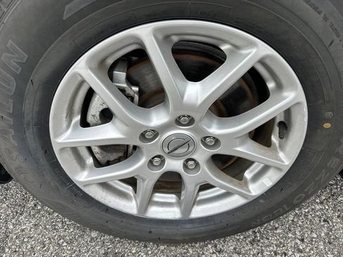 Used 2023 Chrysler Pacifica Touring-L FWD image 45