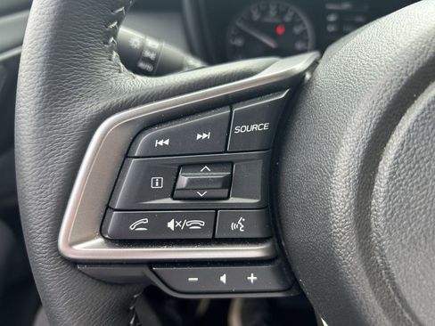 Used 2025 Subaru Outback Premium AWD/4WD image 17