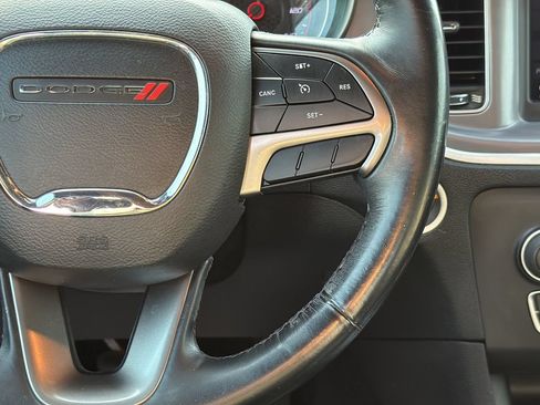 Used 2019 Dodge Charger SXT w/ Leather Interior Group RWD image 11