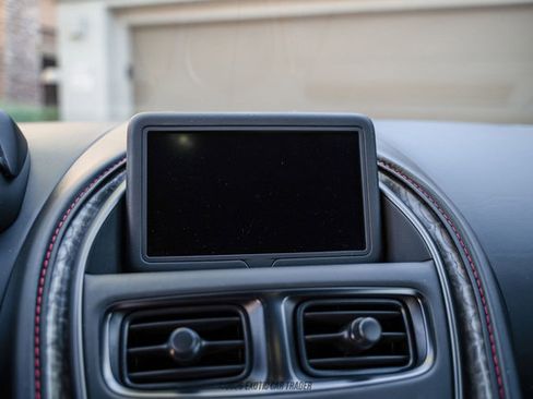 Used 2018 Aston Martin DB11 Coupe image 28