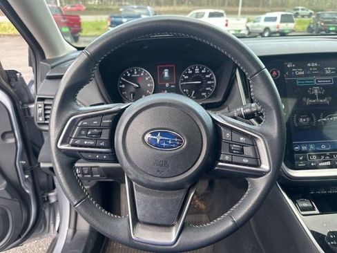 Used 2024 Subaru Outback Premium AWD/4WD image 6