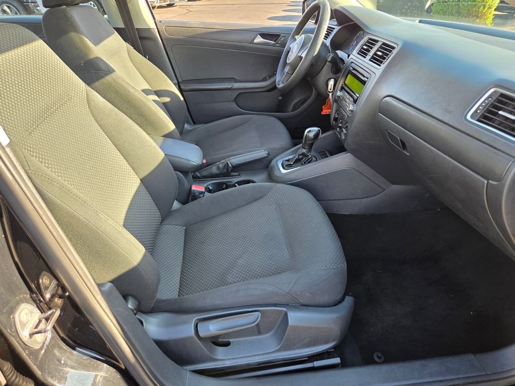 Used 2013 Volkswagen Jetta S FWD image 20