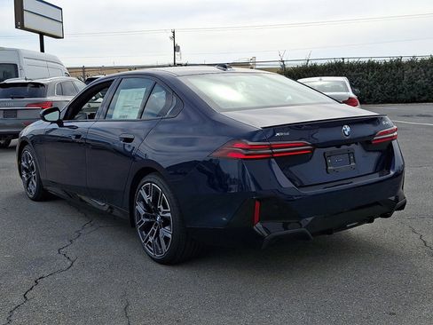 New 2026 BMW 530i xDrive w/ M Sport Package AWD/4WD image 3