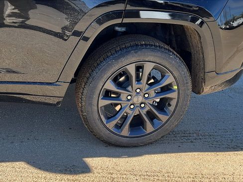 New 2026 Jeep Grand Cherokee Limited Reserve image 12