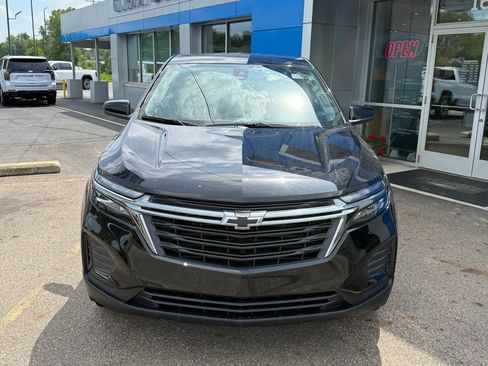 Certified 2024 Chevrolet Equinox LS w/ LS Convenience Package AWD/4WD image 9
