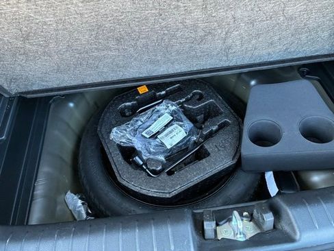 Certified 2023 Hyundai Venue SEL w/ Cargo Package image 19