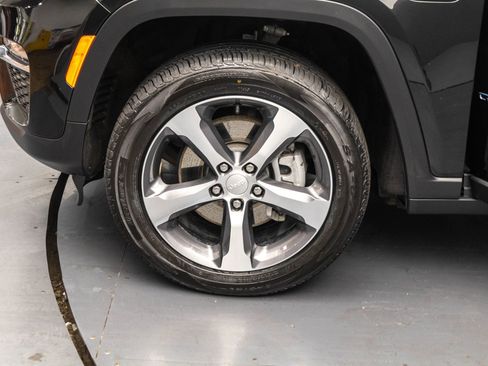 Used 2023 Jeep Grand Cherokee 4WD 4xe image 45