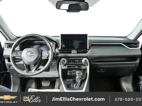 Used 2024 Toyota RAV4 XLE FWD image 18
