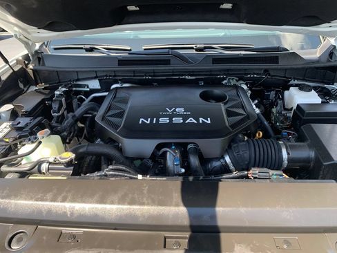 Used 2025 Nissan Armada SV RWD image 29