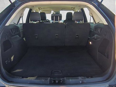 Used 2023 Ford Edge SEL image 6