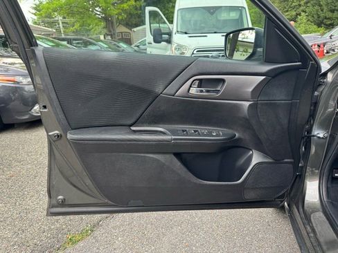 Used 2014 Honda Accord LX image 15