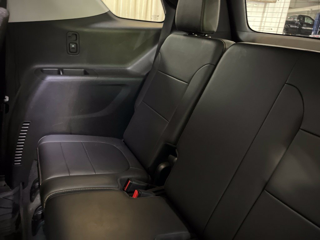 Used 2021 Chevrolet Traverse RS FWD image 27