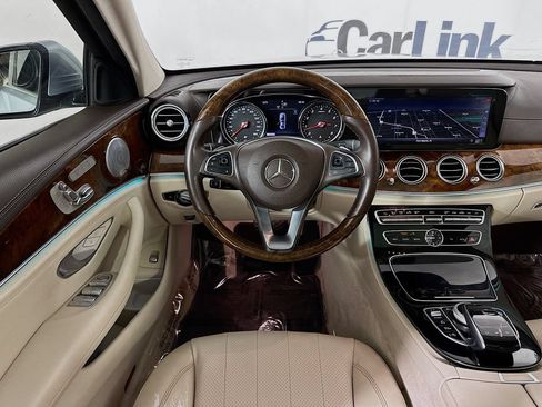 Used 2018 Mercedes-Benz E 300 image 25
