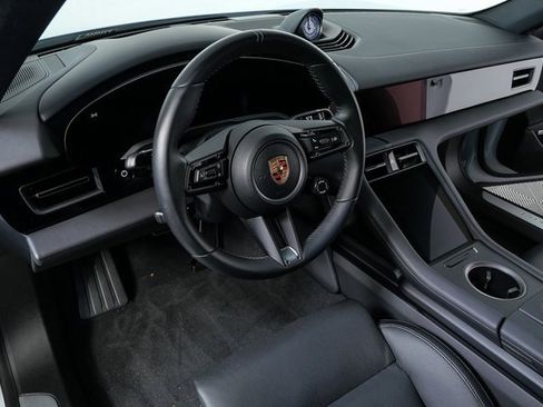 Certified 2025 Porsche Taycan image 4