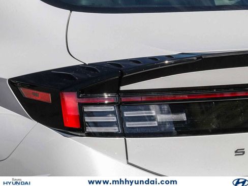 New 2026 Hyundai Sonata Limited FWD image 10