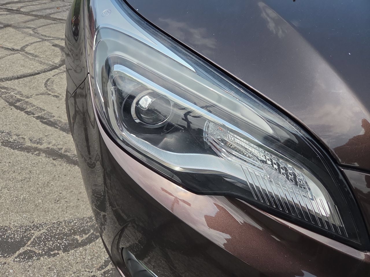 Used 2020 Buick Envision Essence w/ Experience Buick Package AWD/4WD image 10