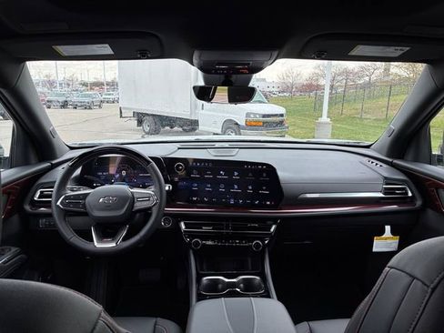 New 2026 Chevrolet Traverse Z71 image 19