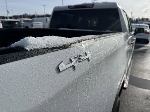 Used 2024 GMC Sierra 1500 Pro w/ Graphite Edition image 9