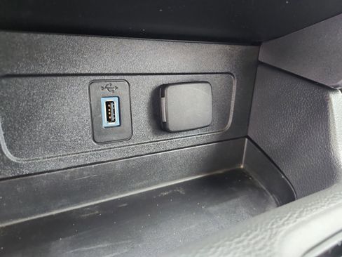 Used 2018 Ford Escape SEL image 29