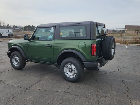 New 2025 Ford Bronco Base image 7