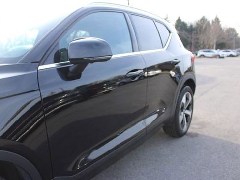 Used 2025 Volvo XC40 B5 Plus AWD/4WD image 44
