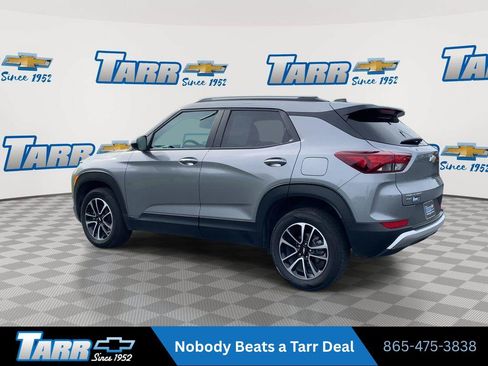 Used 2025 Chevrolet TrailBlazer LT AWD/4WD image 6