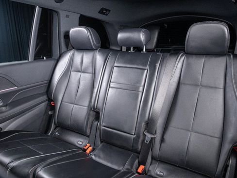 New 2025 Mercedes-Benz GLS 580 4MATIC image 31
