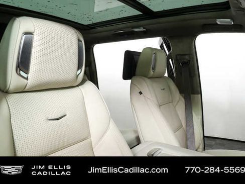 New 2026 Cadillac Escalade ESV Platinum Sport w/ LPO, Floor Liner Package image 24