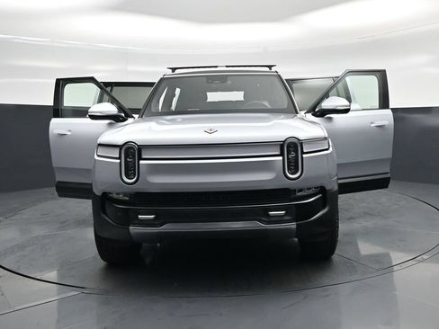 Used 2023 Rivian R1S Adventure Quad AWD/4WD image 33