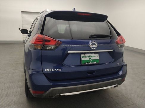 Used 2017 Nissan Rogue SV FWD image 6