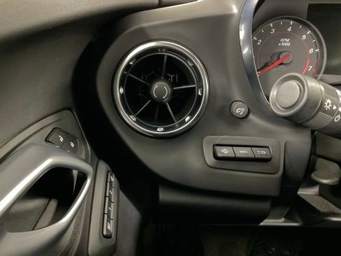 Used 2022 Chevrolet Camaro ZL1 image 18