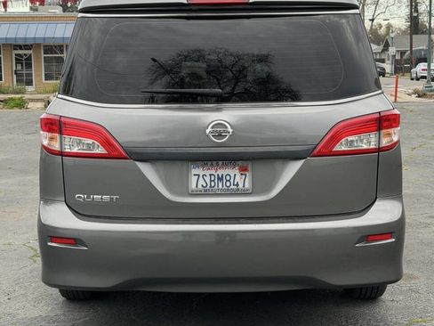 Used 2015 Nissan Quest S image 4