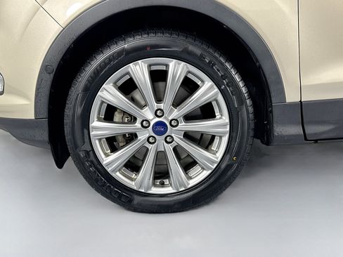 Used 2018 Ford Escape Titanium image 32